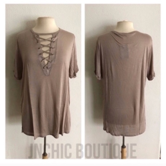 Tops - BLOWOUT! LAST ONE! Laced up tee